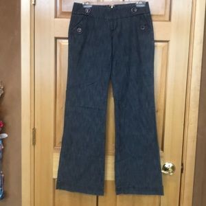 Wide leg zipper in the back jeans